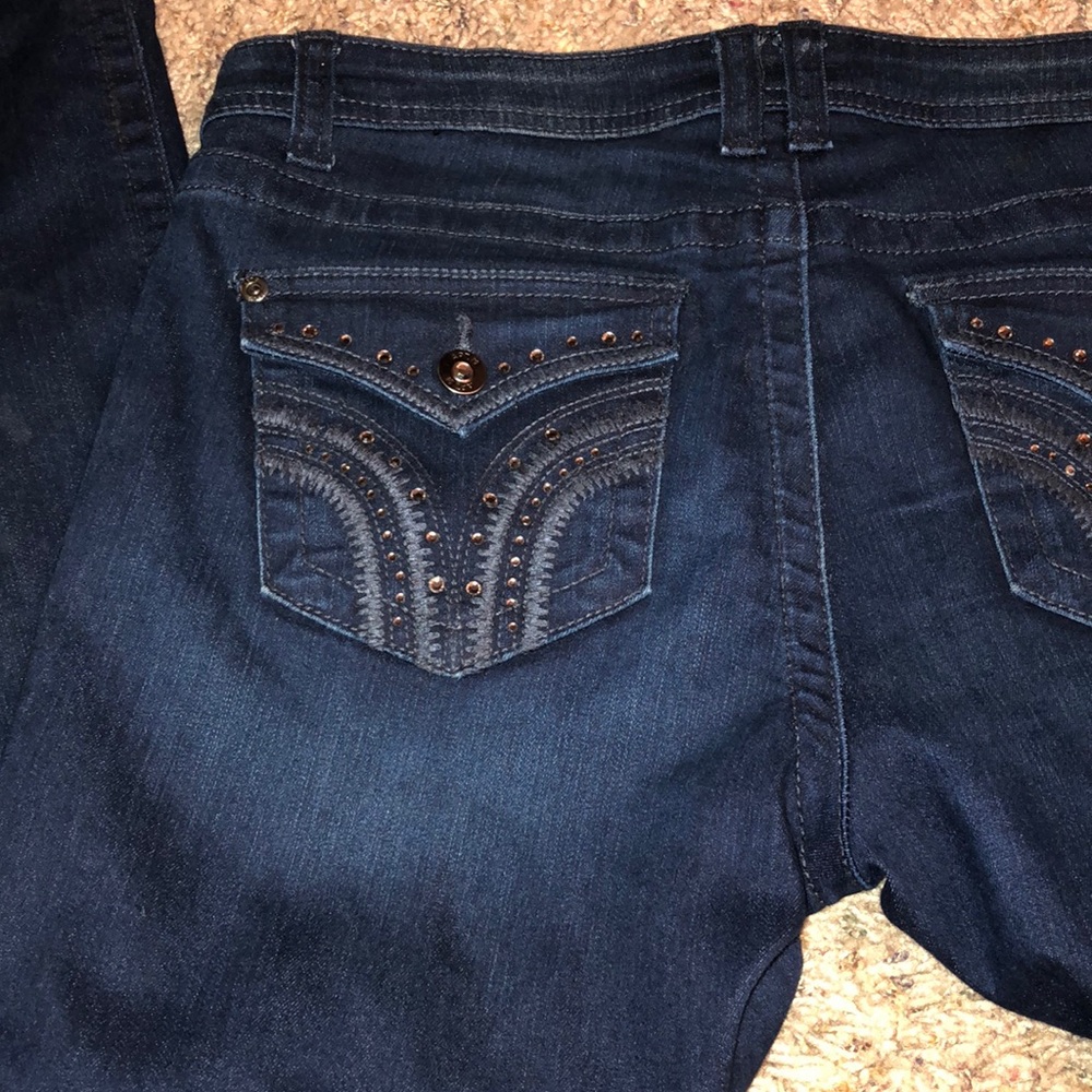 BRAND NEW JEANS